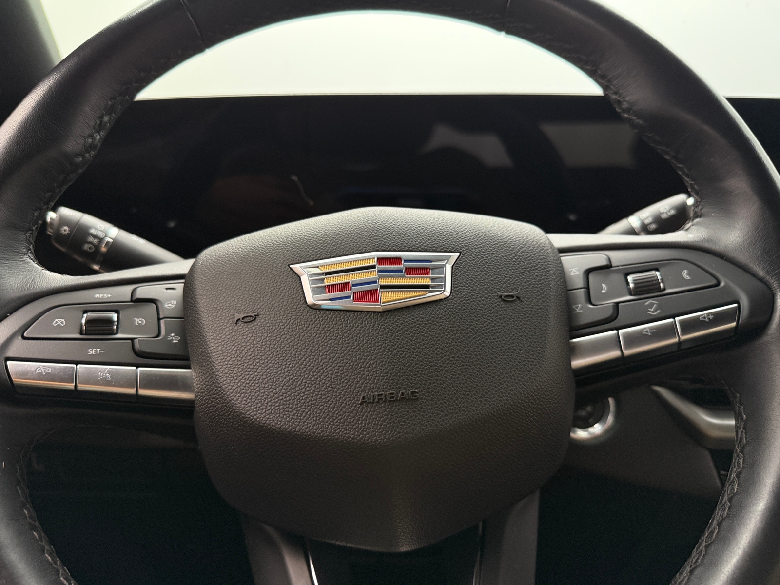 Thumbnail: 2024 Cadillac XT4 - 4