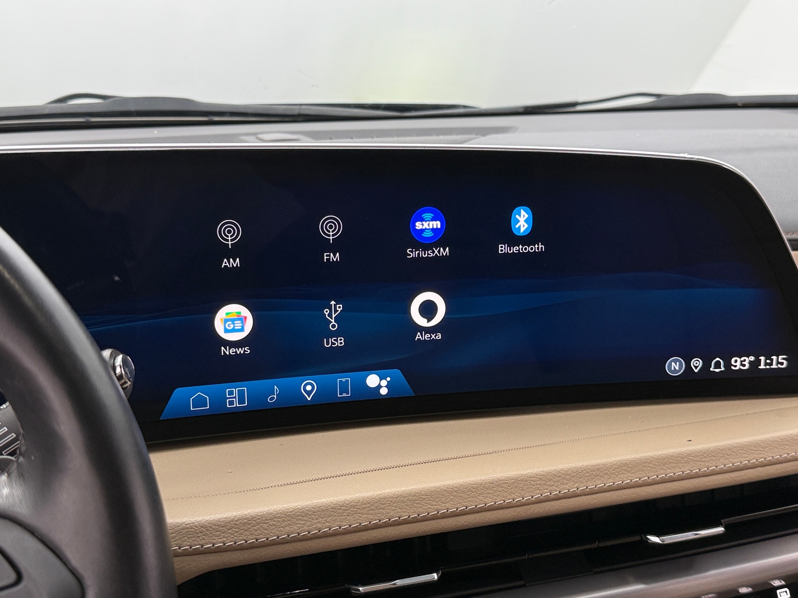 Thumbnail: 2024 Cadillac XT4 - 3