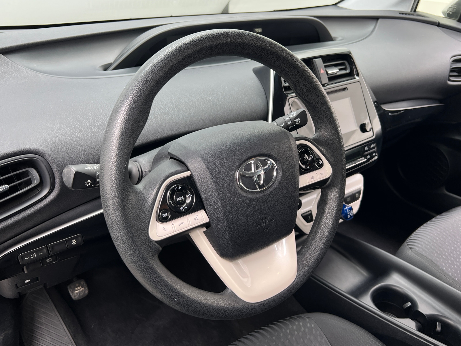 Thumbnail: 2017 Toyota Prius - 5