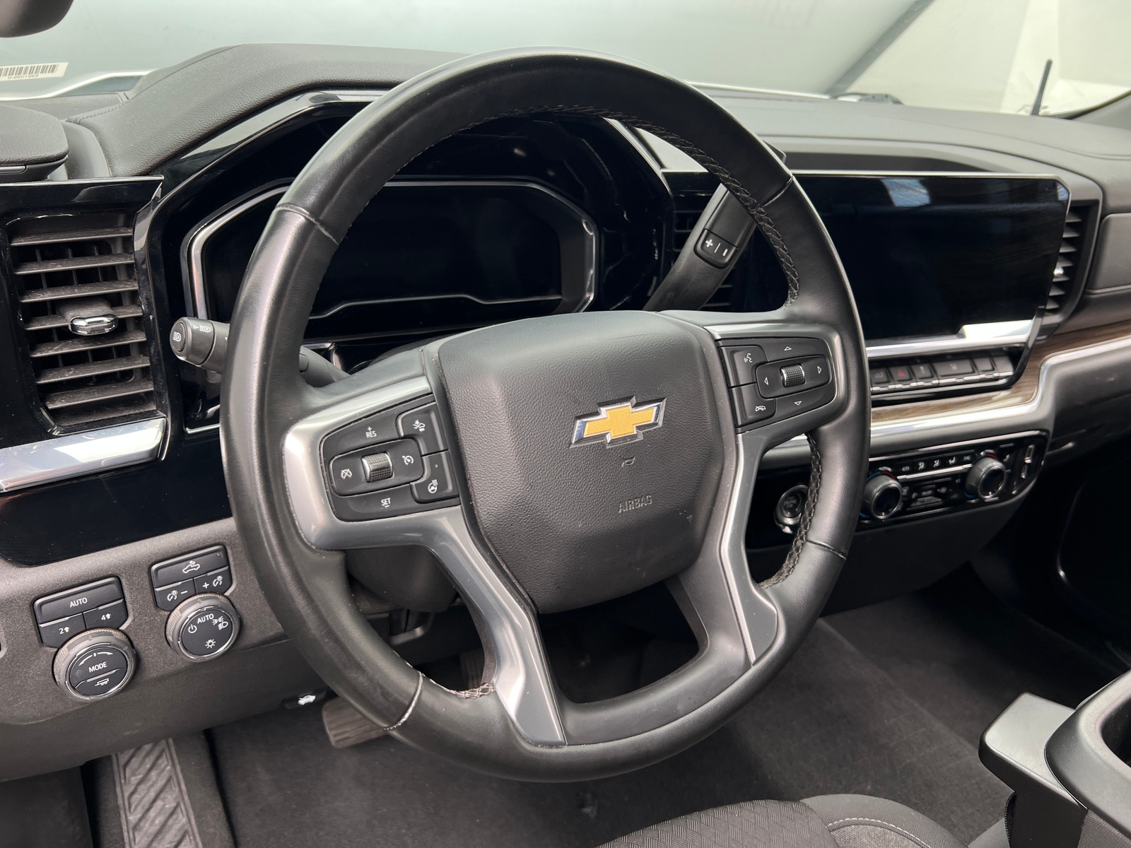 Thumbnail: 2024 Chevrolet Silverado 1500 - 5