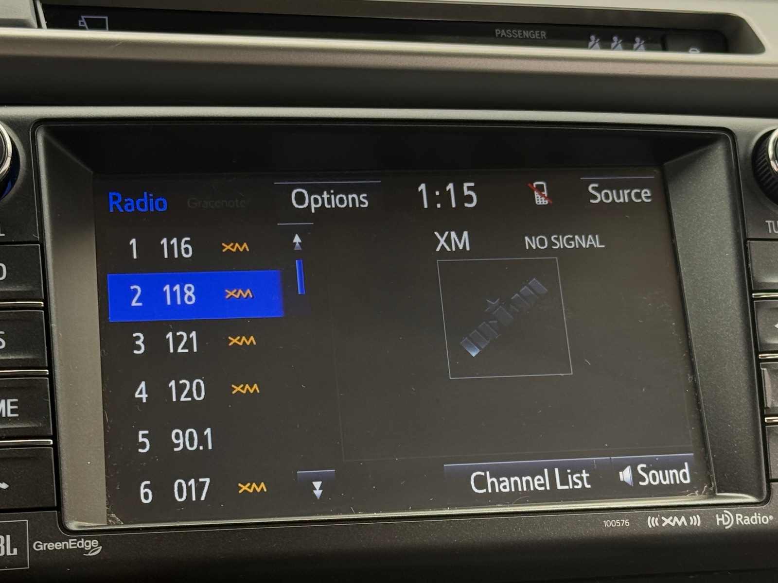 Thumbnail: 2018 Toyota RAV4 - 3