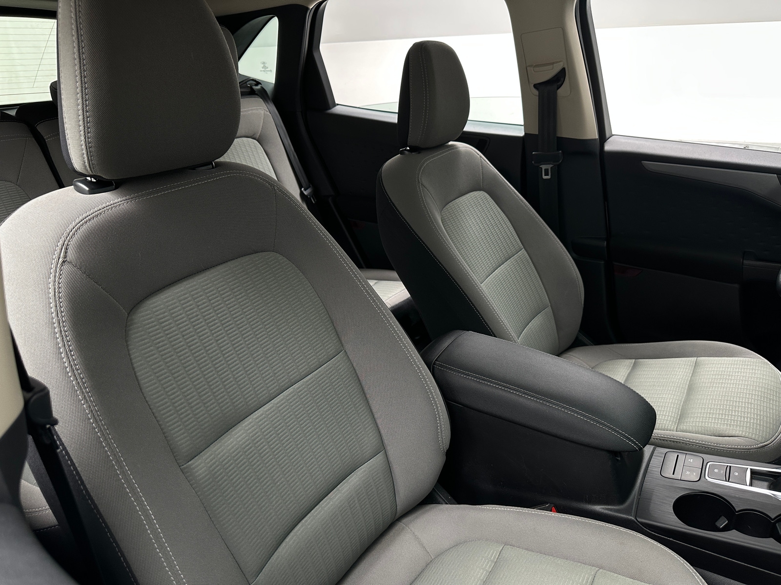 Thumbnail: 2020 Ford Escape - 2