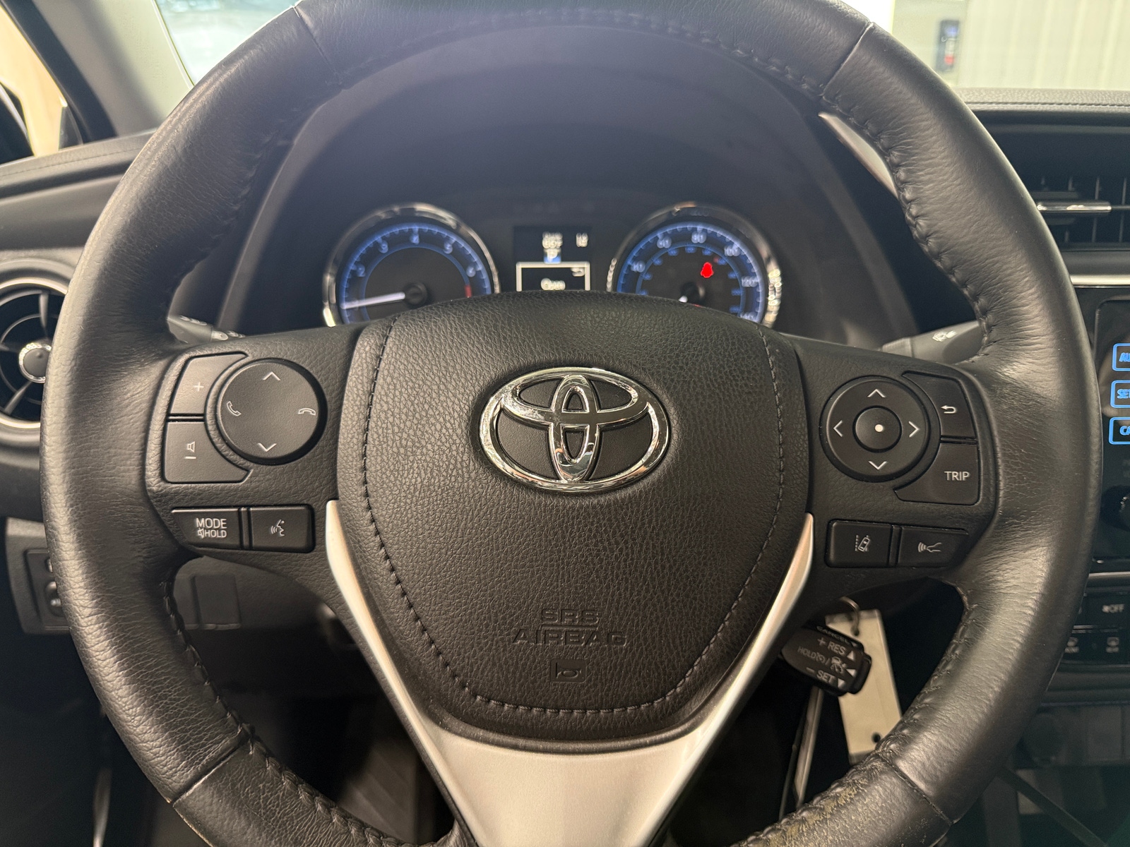 Thumbnail: 2018 Toyota Corolla - 5