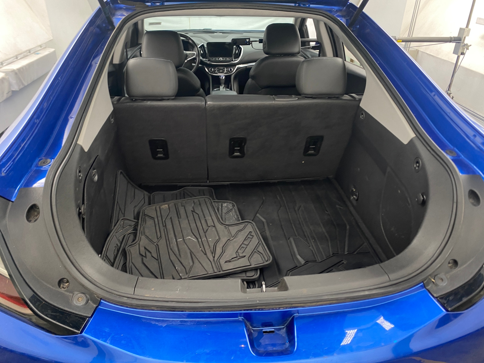 Thumbnail: 2016 Chevrolet Volt - 6