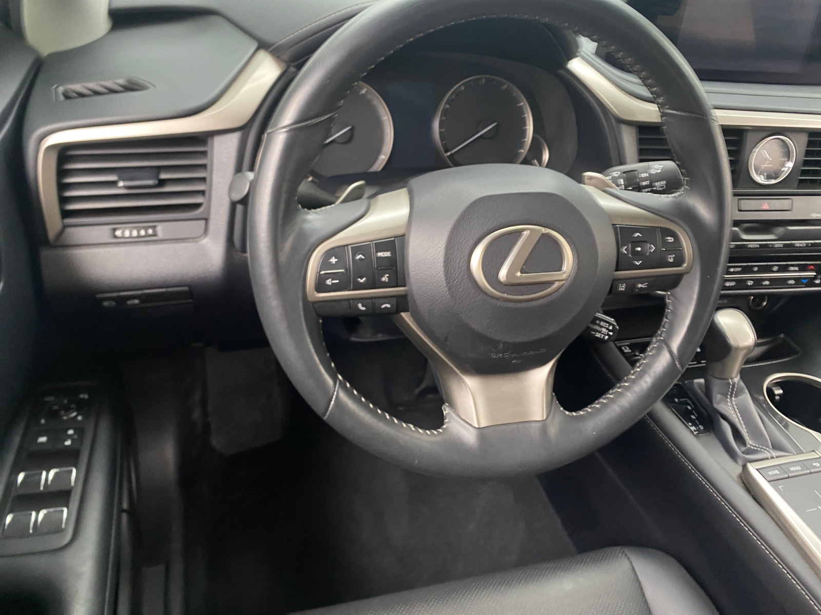 Thumbnail: 2022 Lexus RX - 4