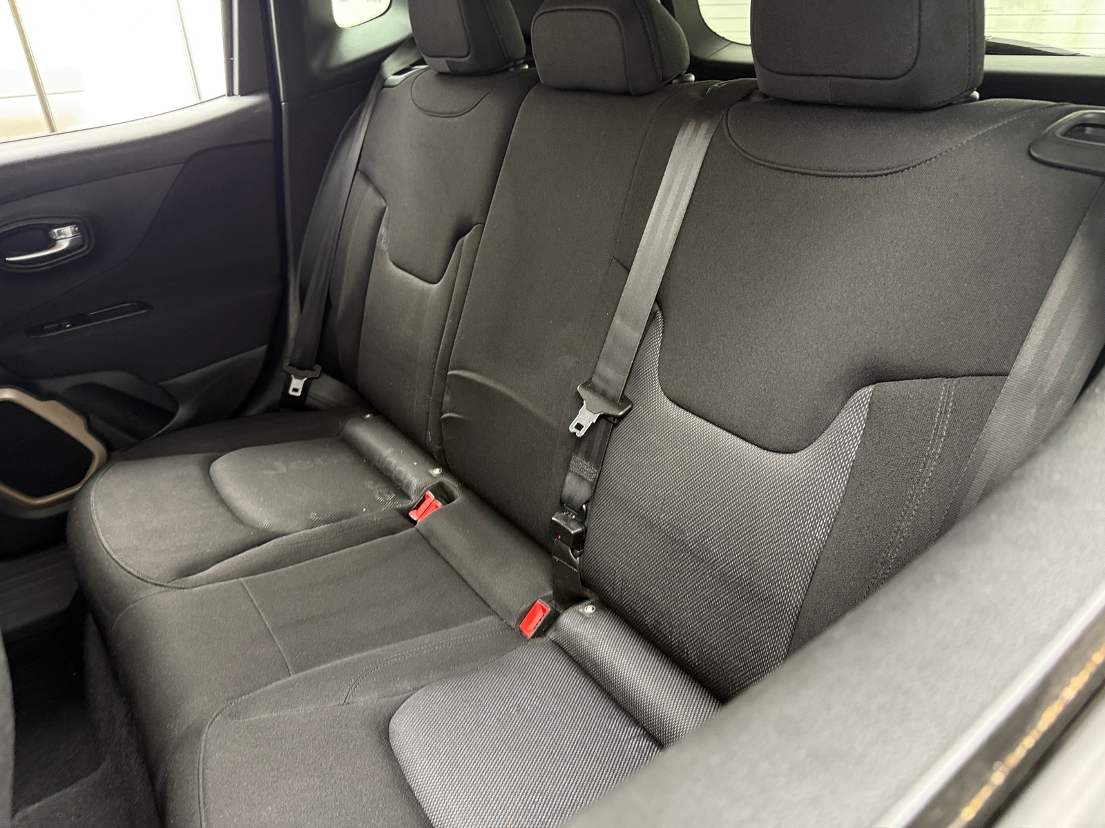 Thumbnail: 2016 Jeep Renegade - 6