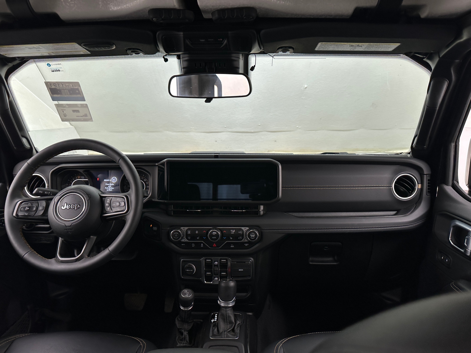 Thumbnail: 2024 Jeep Gladiator - 2