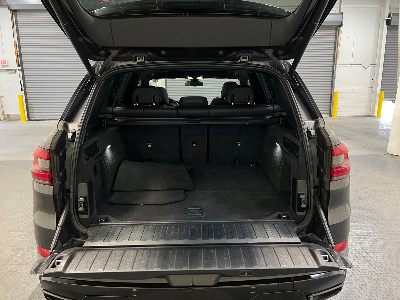 Thumbnail: 2023 BMW X5 - 6