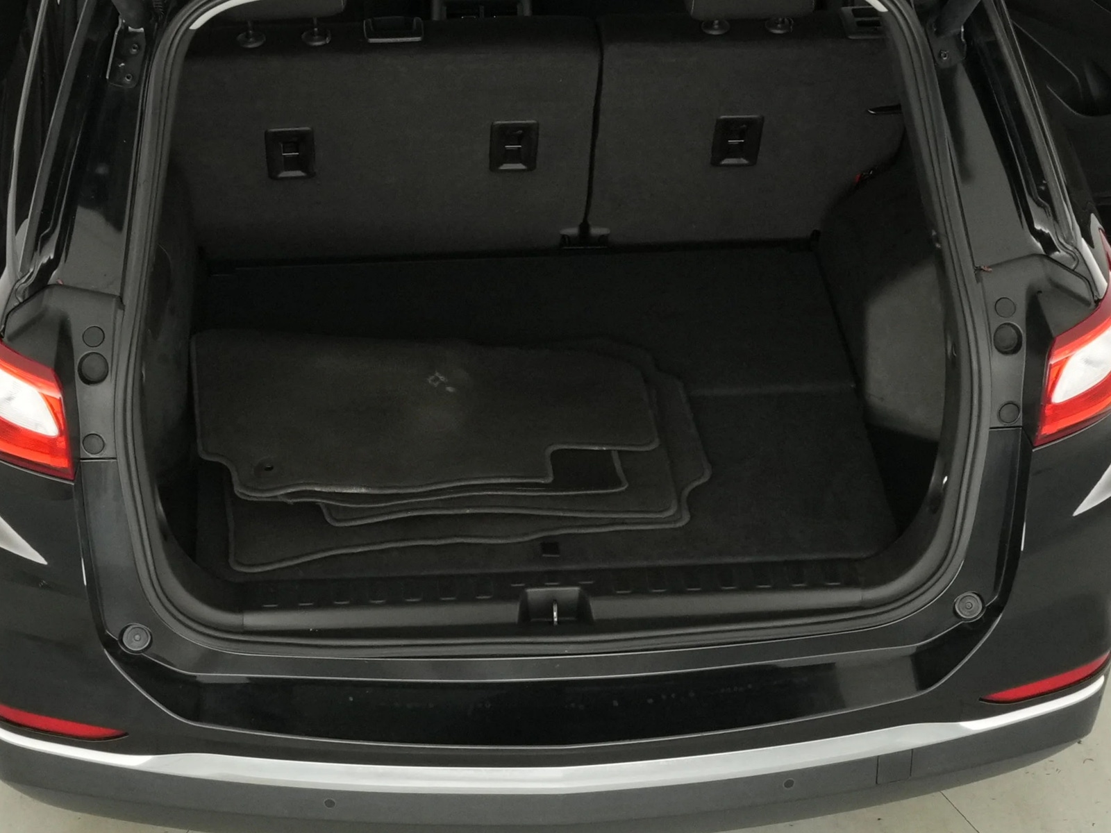 Thumbnail: 2021 Chevrolet Equinox - 7