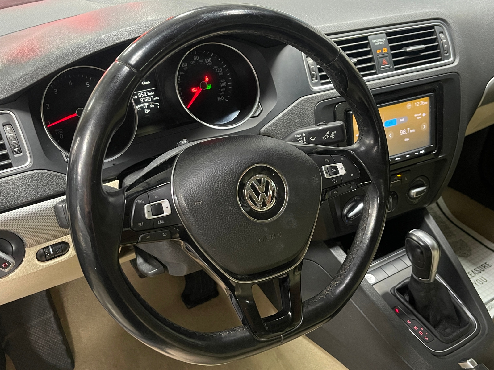 Thumbnail: 2016 Volkswagen Jetta - 5