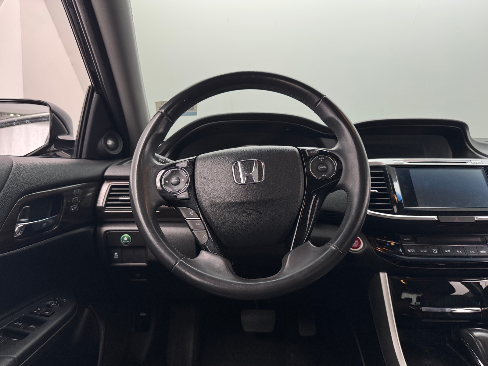 Thumbnail: 2017 Honda Accord - 4
