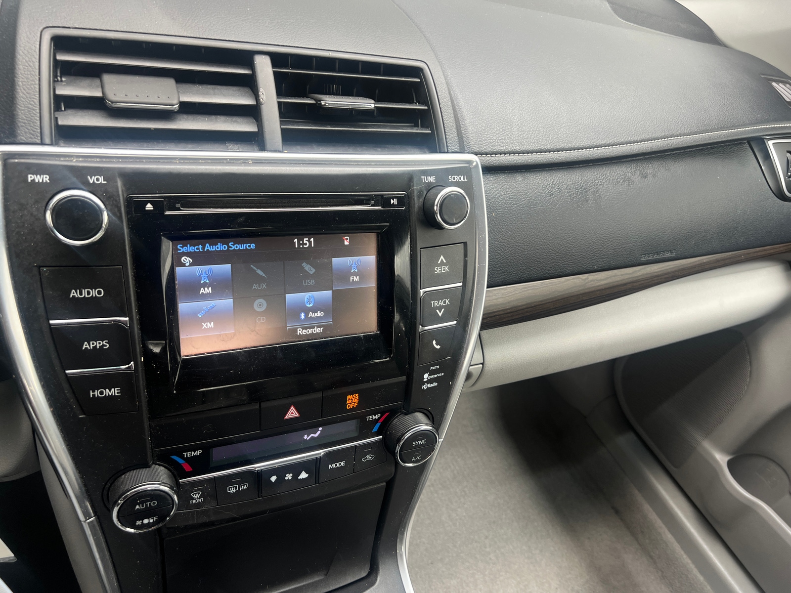 Thumbnail: 2015 Toyota Camry - 3