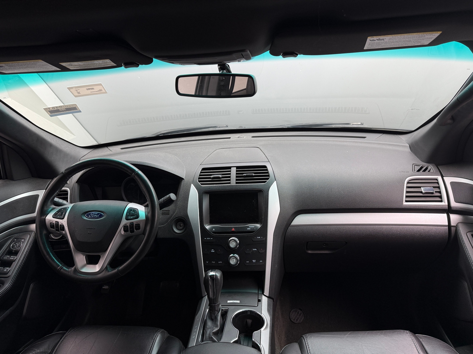 Thumbnail: 2015 Ford Explorer - 3