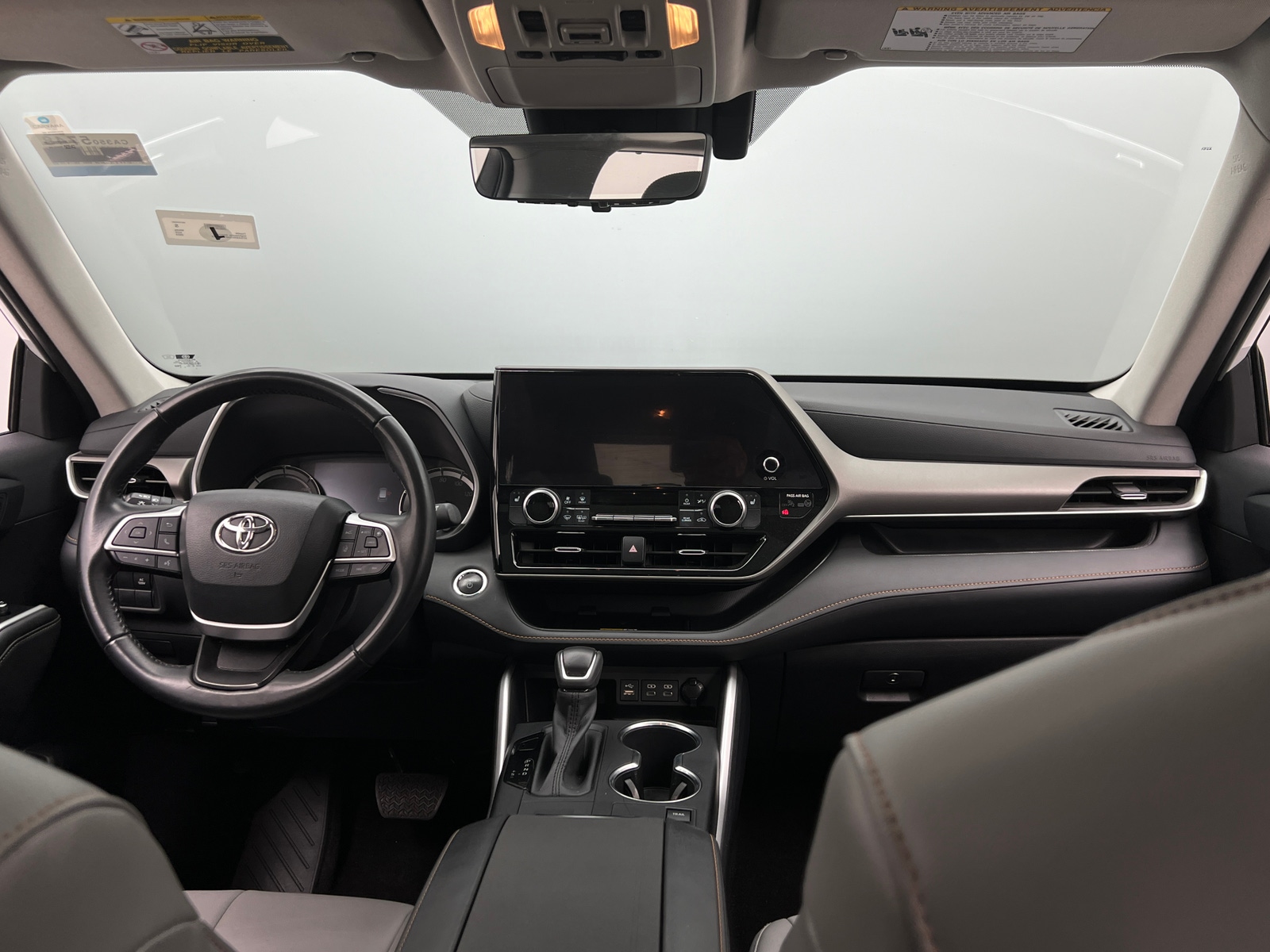 Thumbnail: 2023 Toyota Highlander - 2