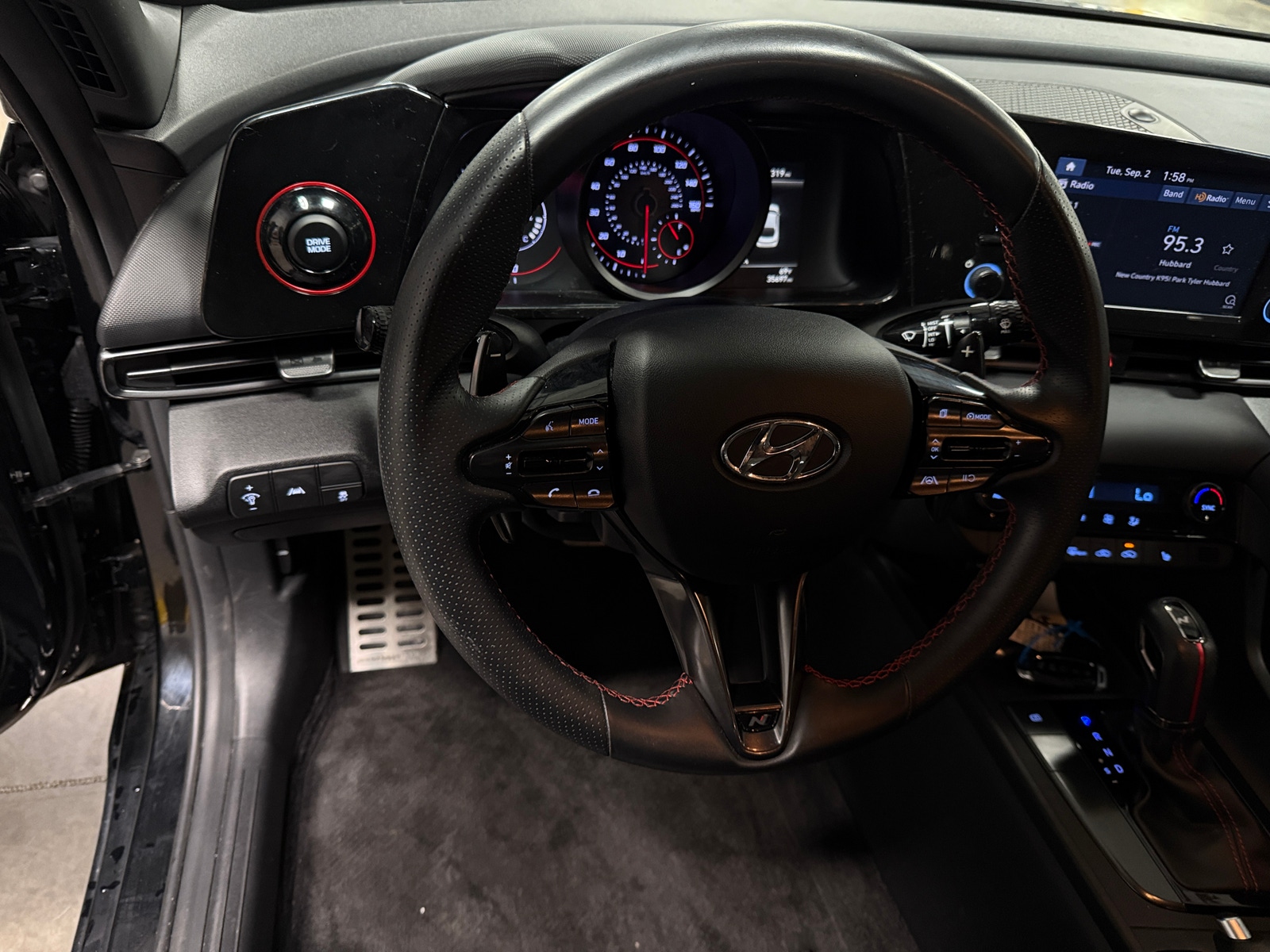 Thumbnail: 2022 Hyundai Elantra - 4