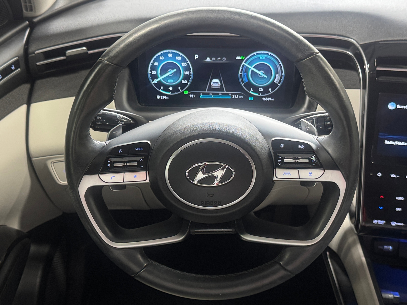 Thumbnail: 2022 Hyundai Tucson - 4