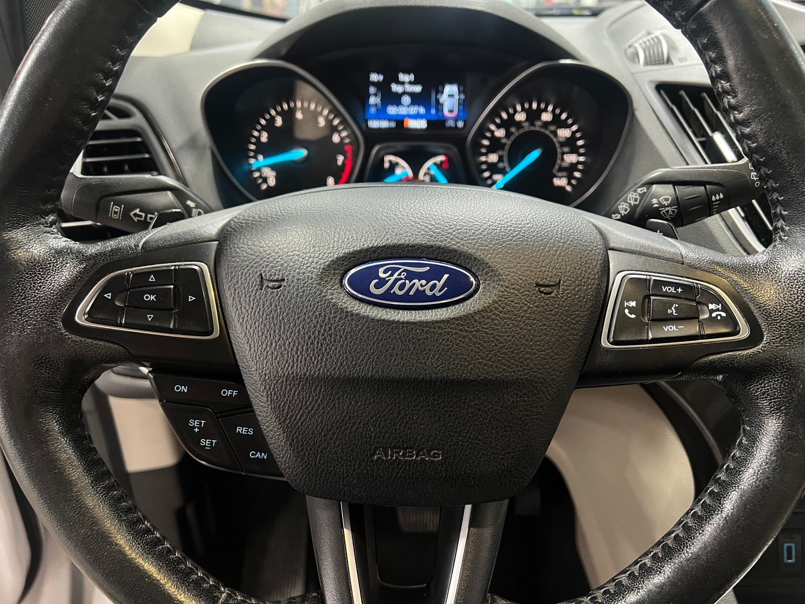 Thumbnail: 2017 Ford Escape - 4
