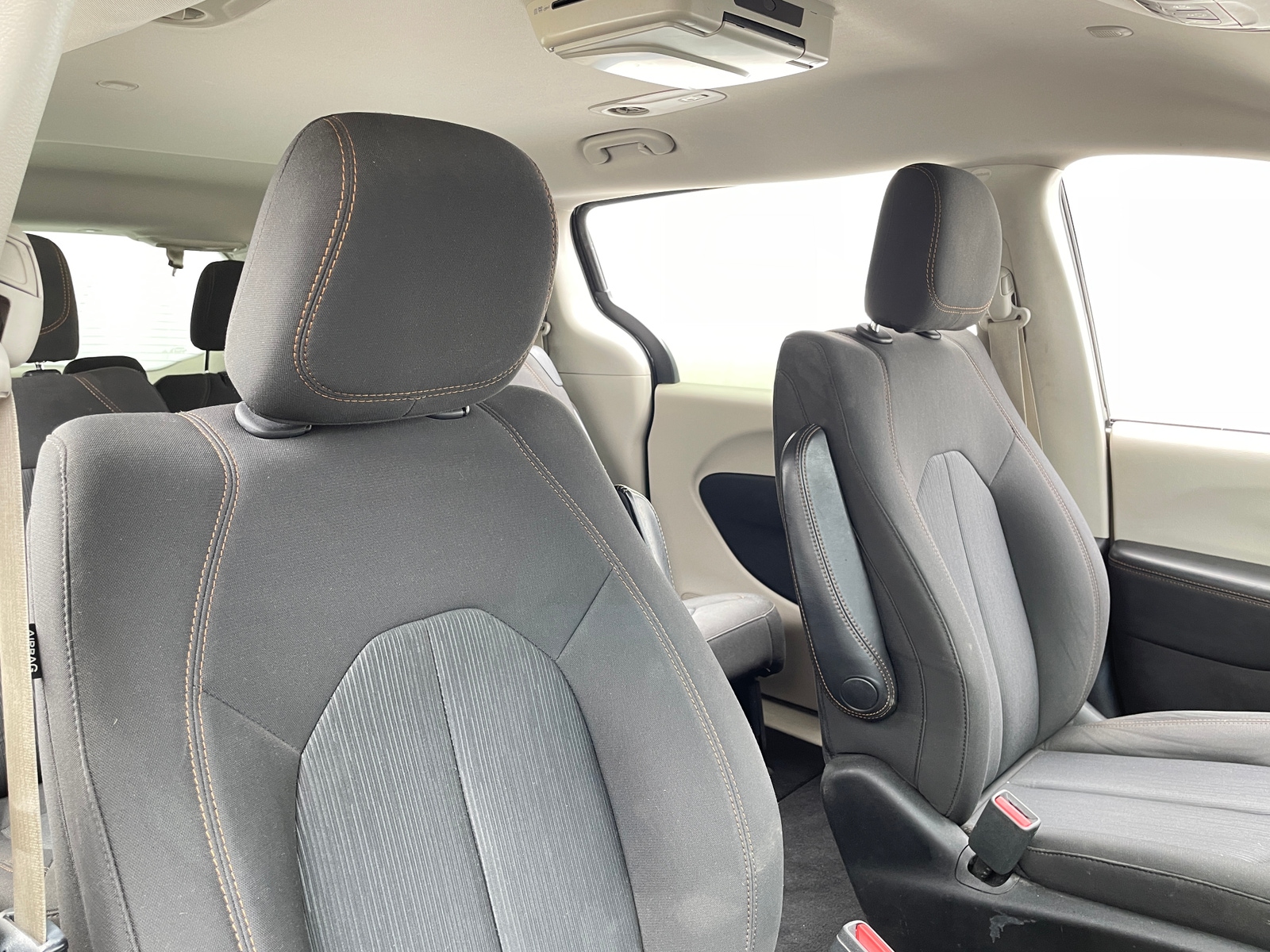 Thumbnail: 2017 Chrysler Pacifica - 2