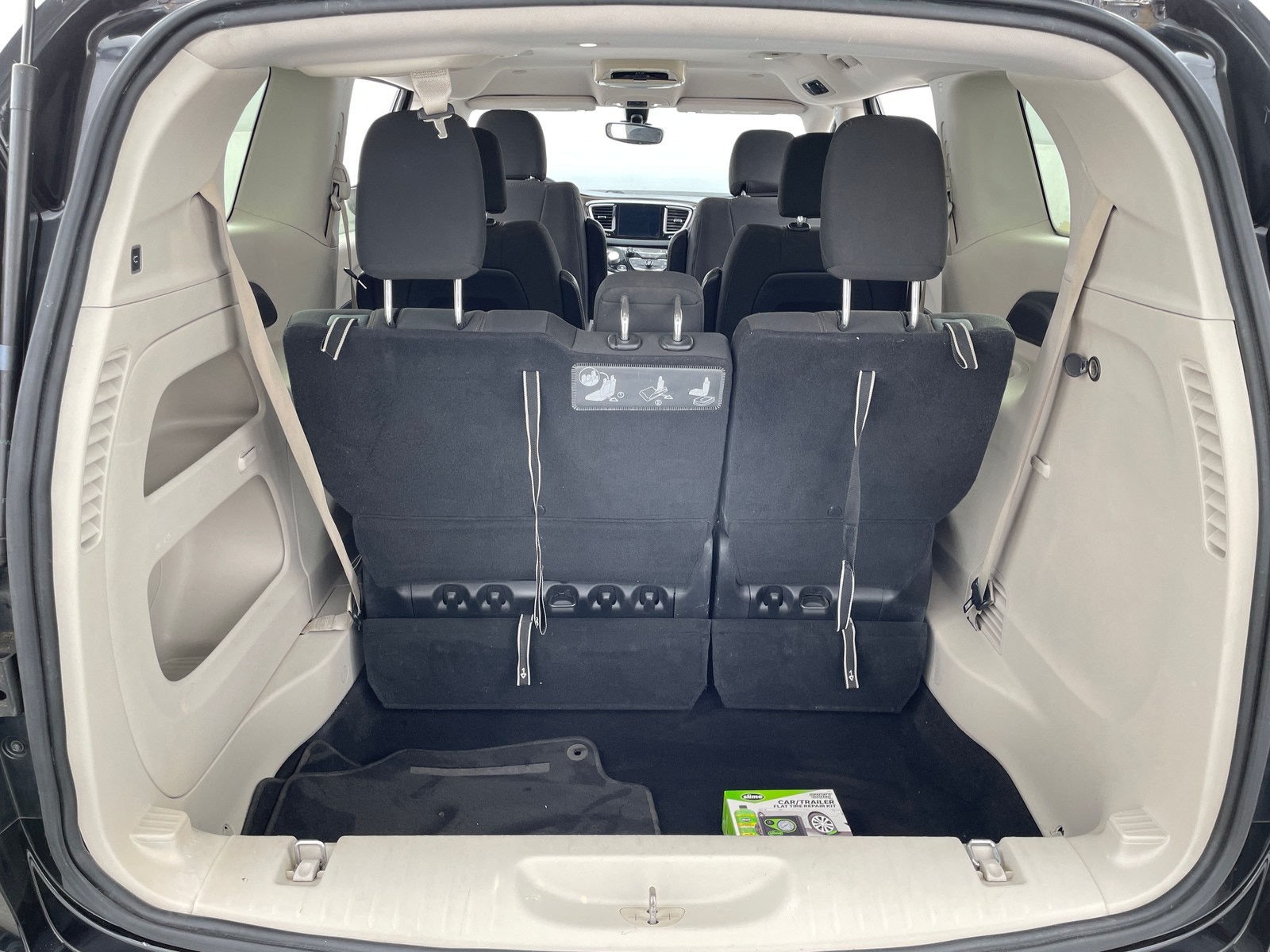 Thumbnail: 2017 Chrysler Pacifica - 7