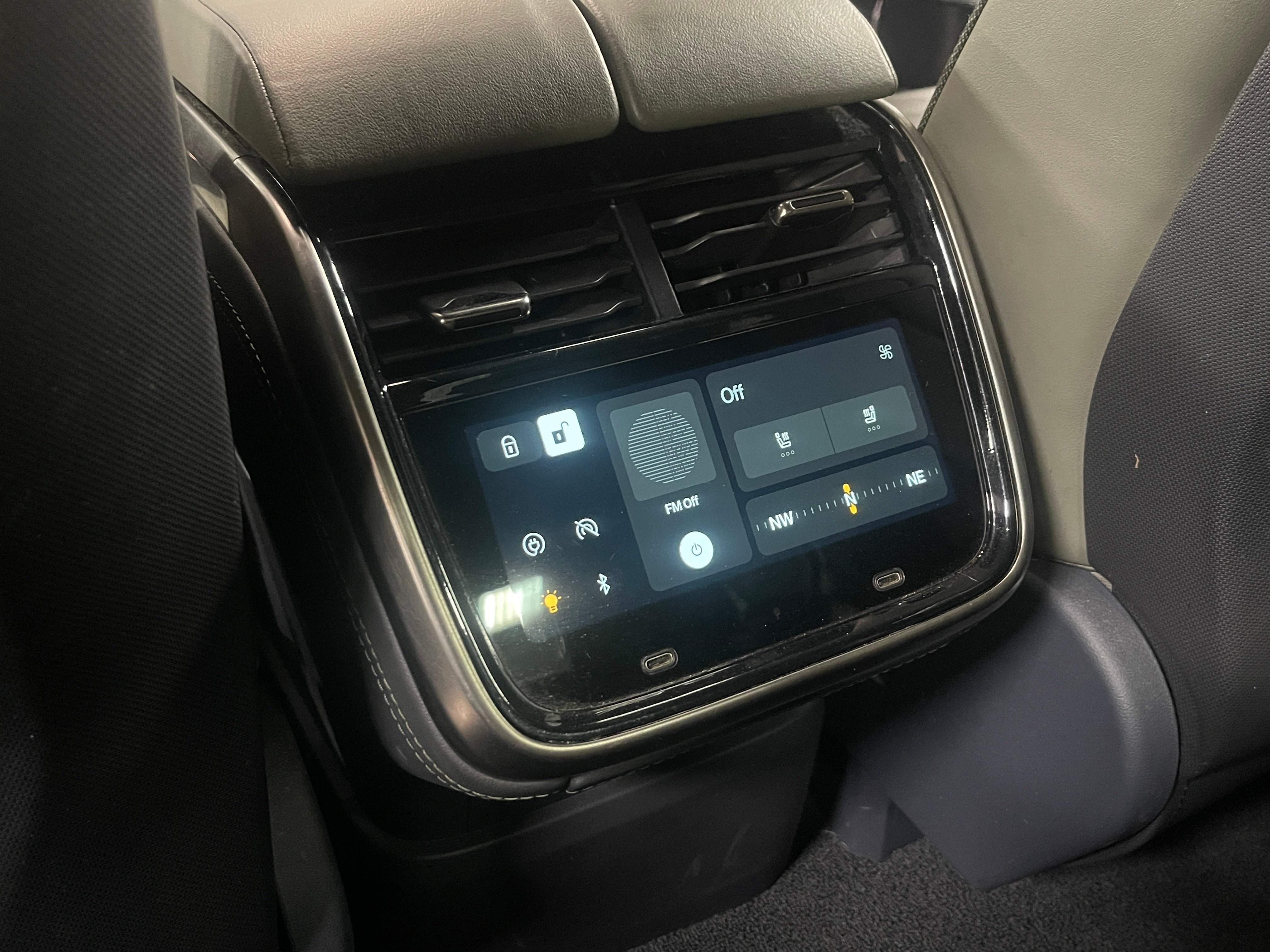 Used 2022 Rivian R1T Adventure with VIN 7FCTGAAA7NN006470 for sale in Oak Creek, WI