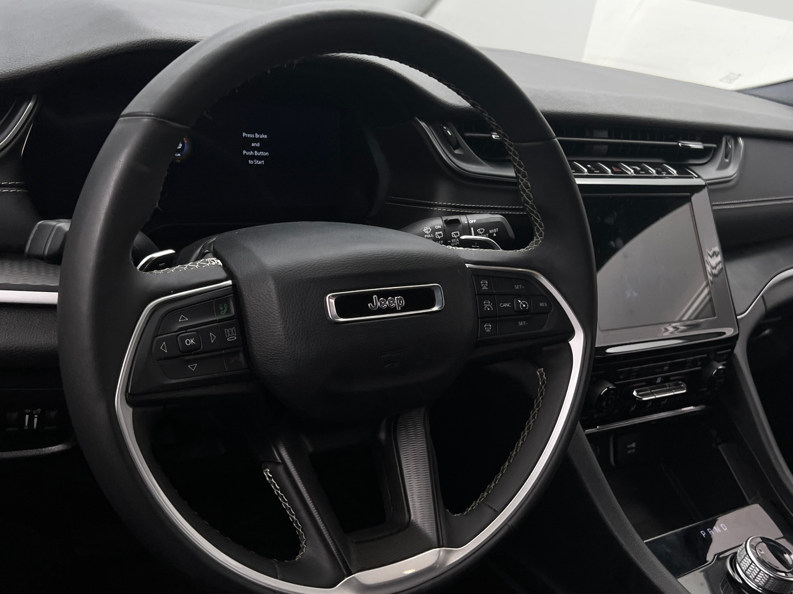 Thumbnail: 2024 Jeep Grand Cherokee L - 4
