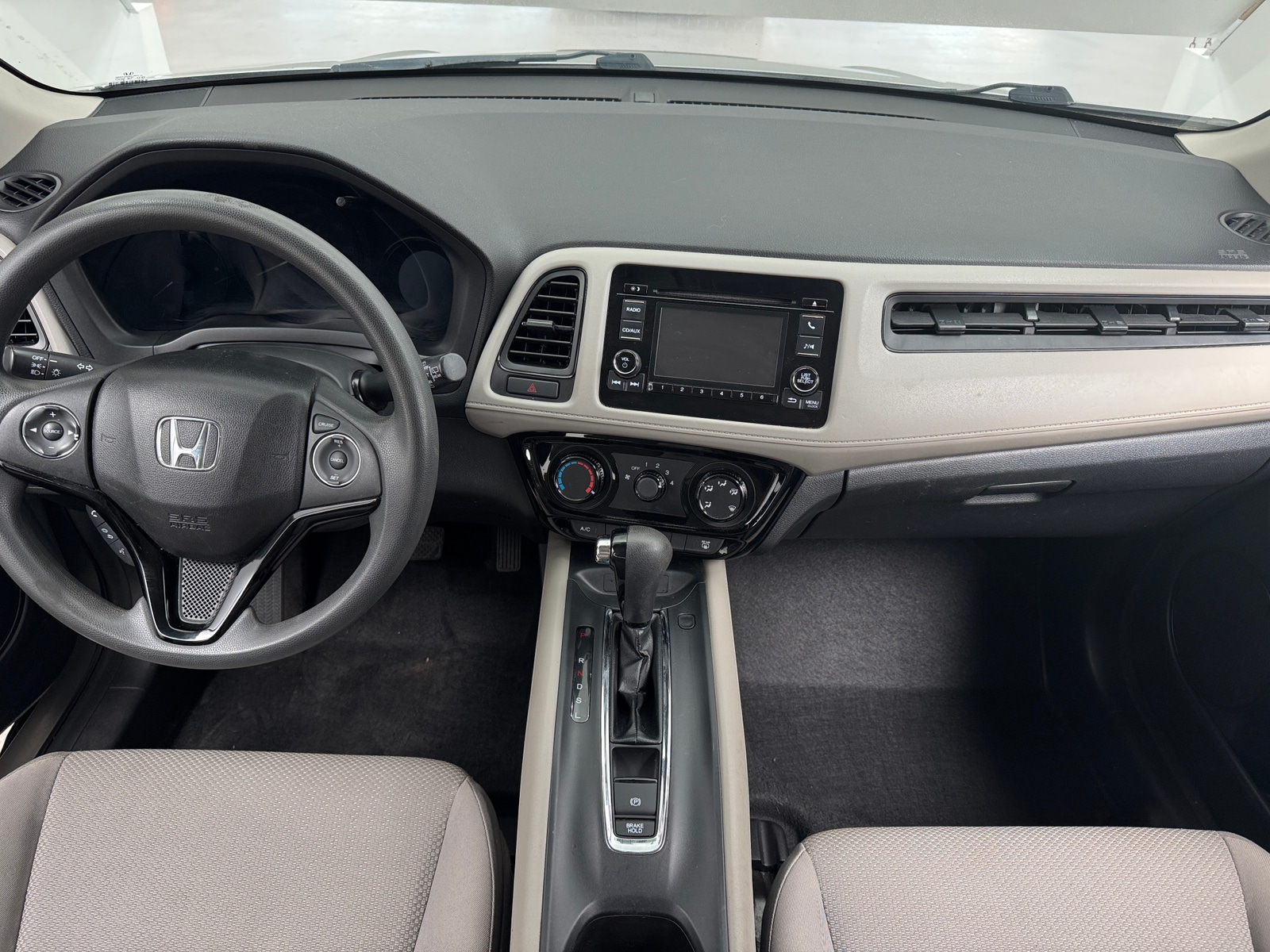 Thumbnail: 2016 Honda HR-V - 3