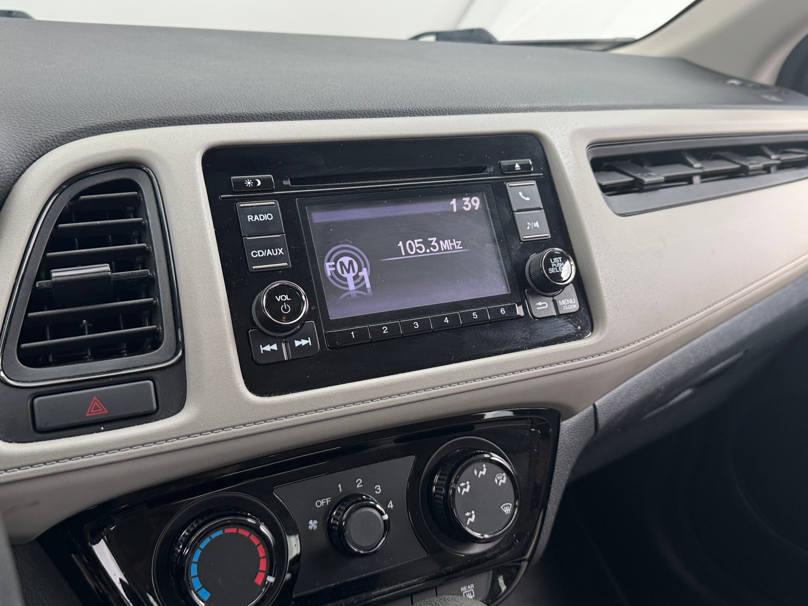 Thumbnail: 2016 Honda HR-V - 4