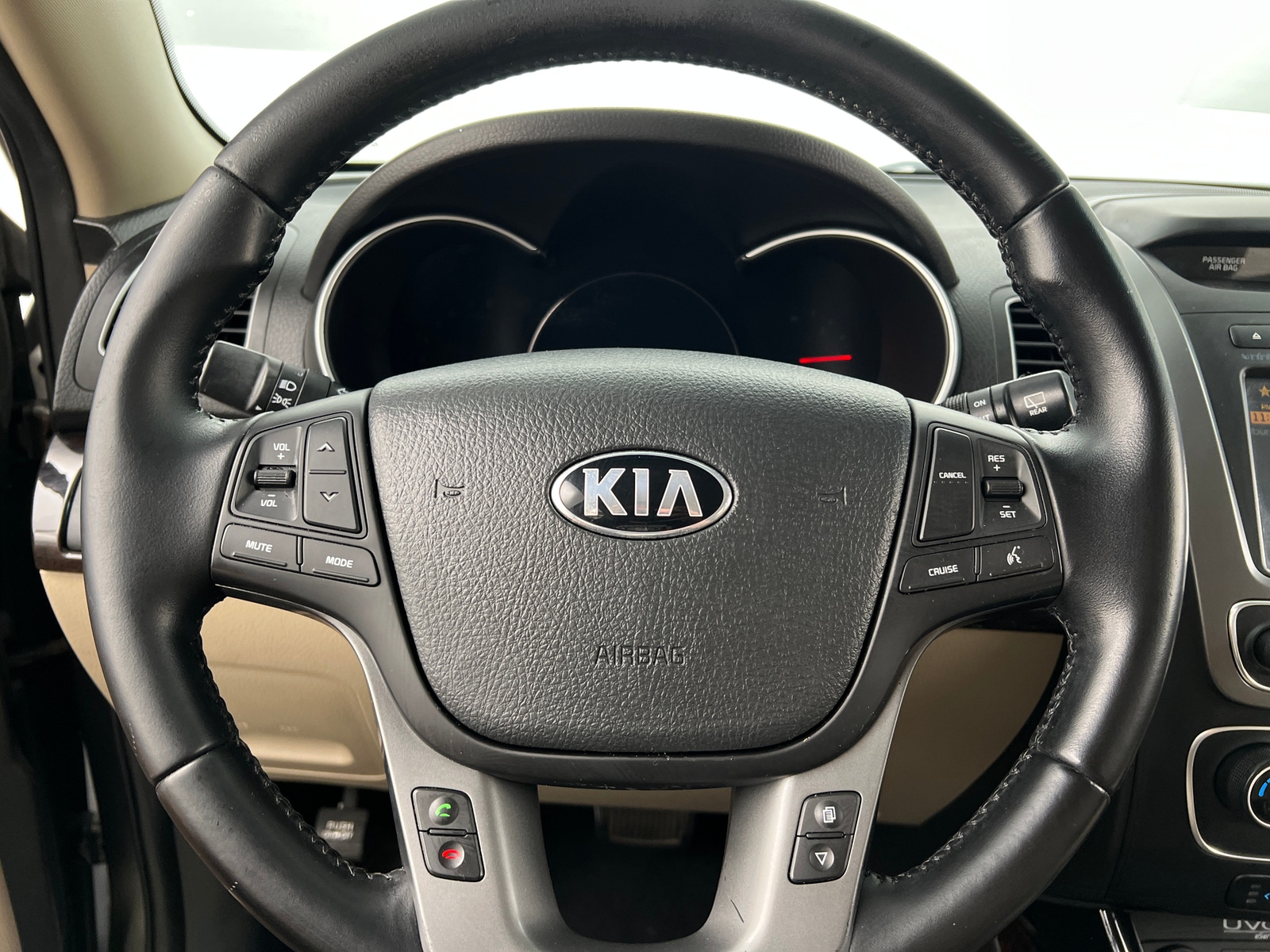 Thumbnail: 2014 Kia Sorento - 4