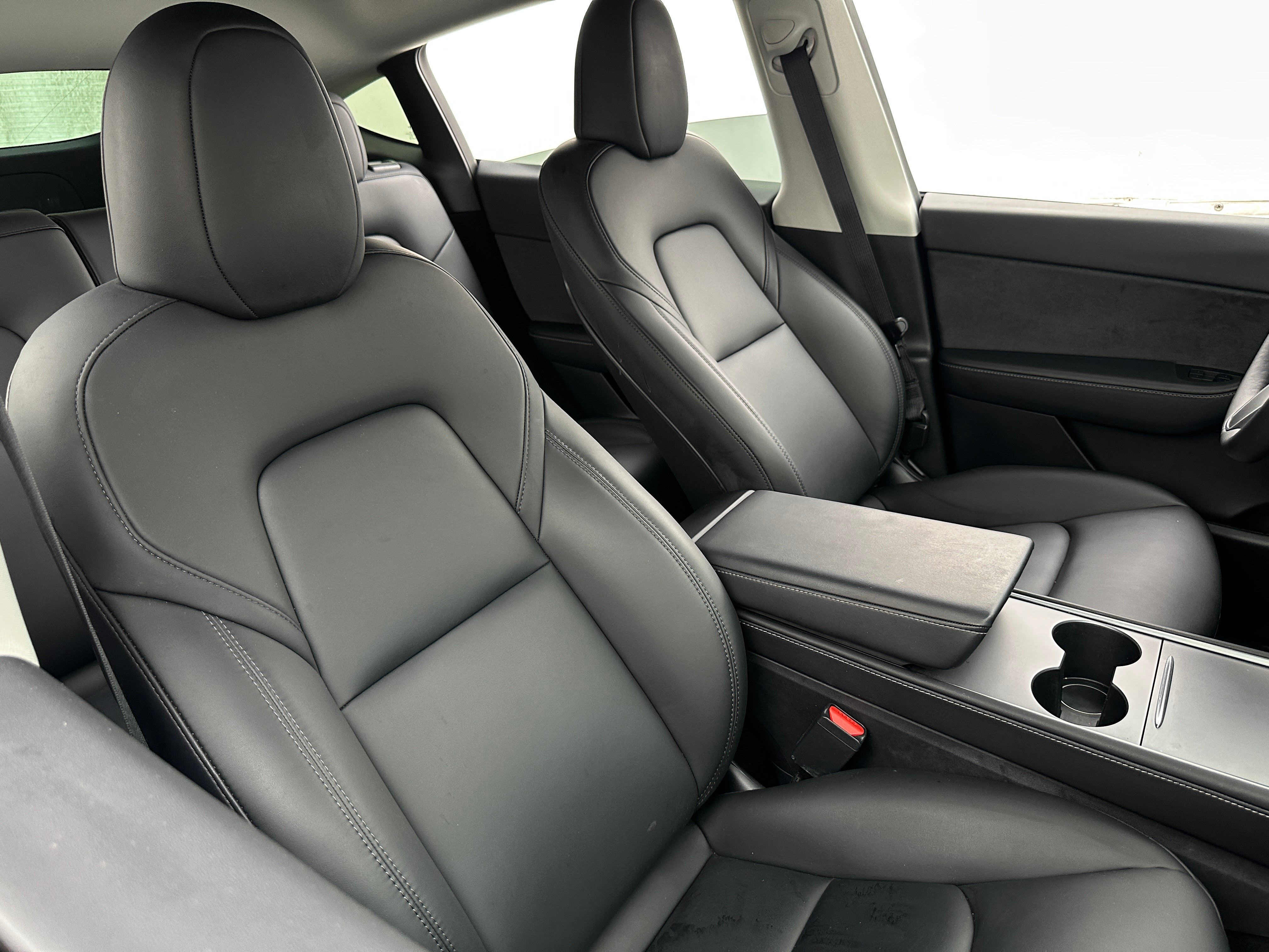 Used 2022 Tesla Model Y Long Range with VIN 7SAYGDEE3NA004448 for sale in Auburn, WA