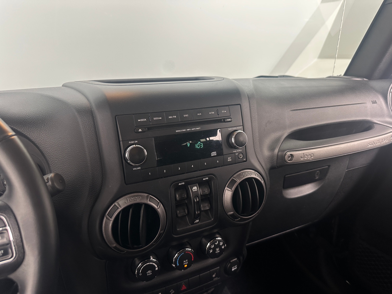 Thumbnail: 2018 Jeep Wrangler - 4