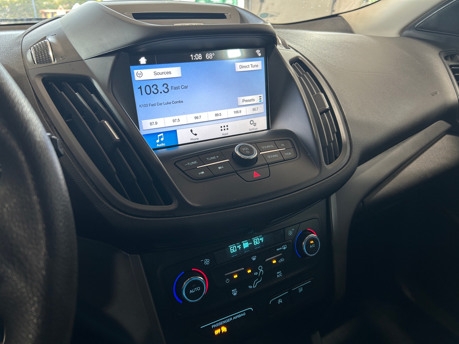 Thumbnail: 2017 Ford Escape - 4