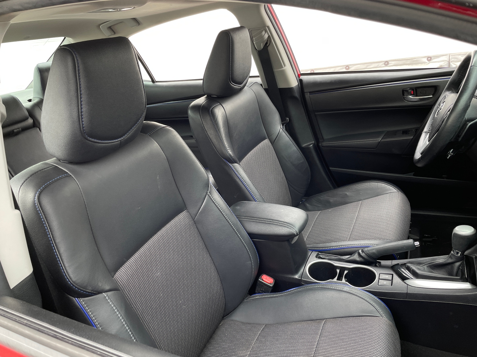Thumbnail: 2017 Toyota Corolla - 2