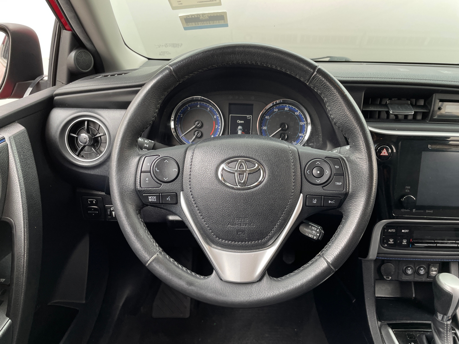 Thumbnail: 2017 Toyota Corolla - 5