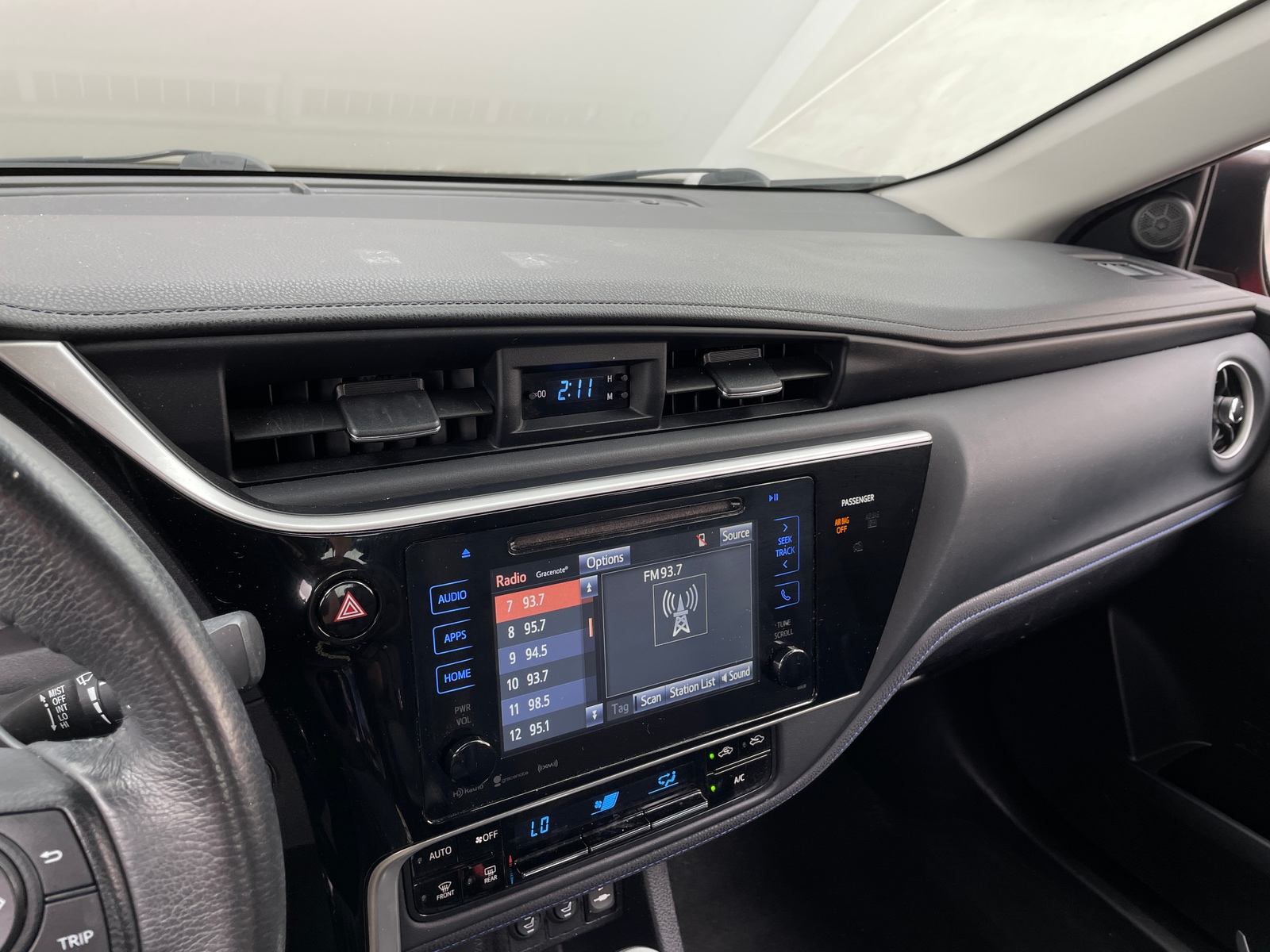 Thumbnail: 2017 Toyota Corolla - 4