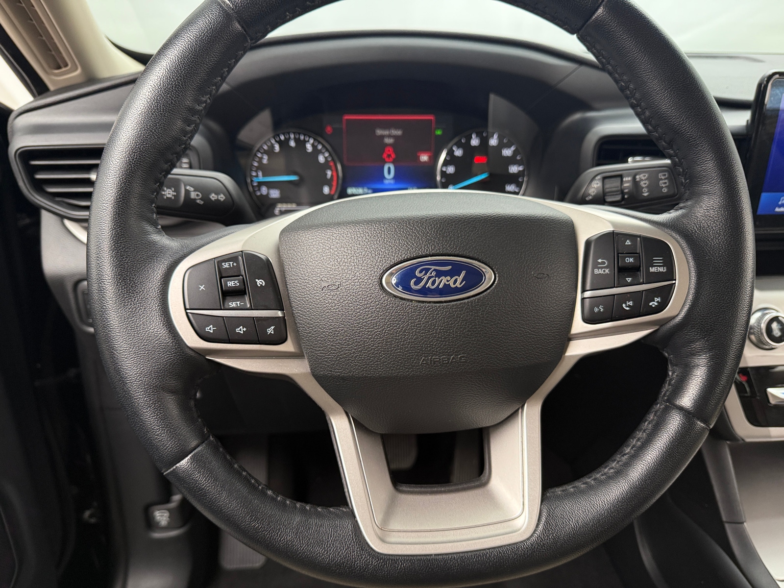 Thumbnail: 2022 Ford Explorer - 5