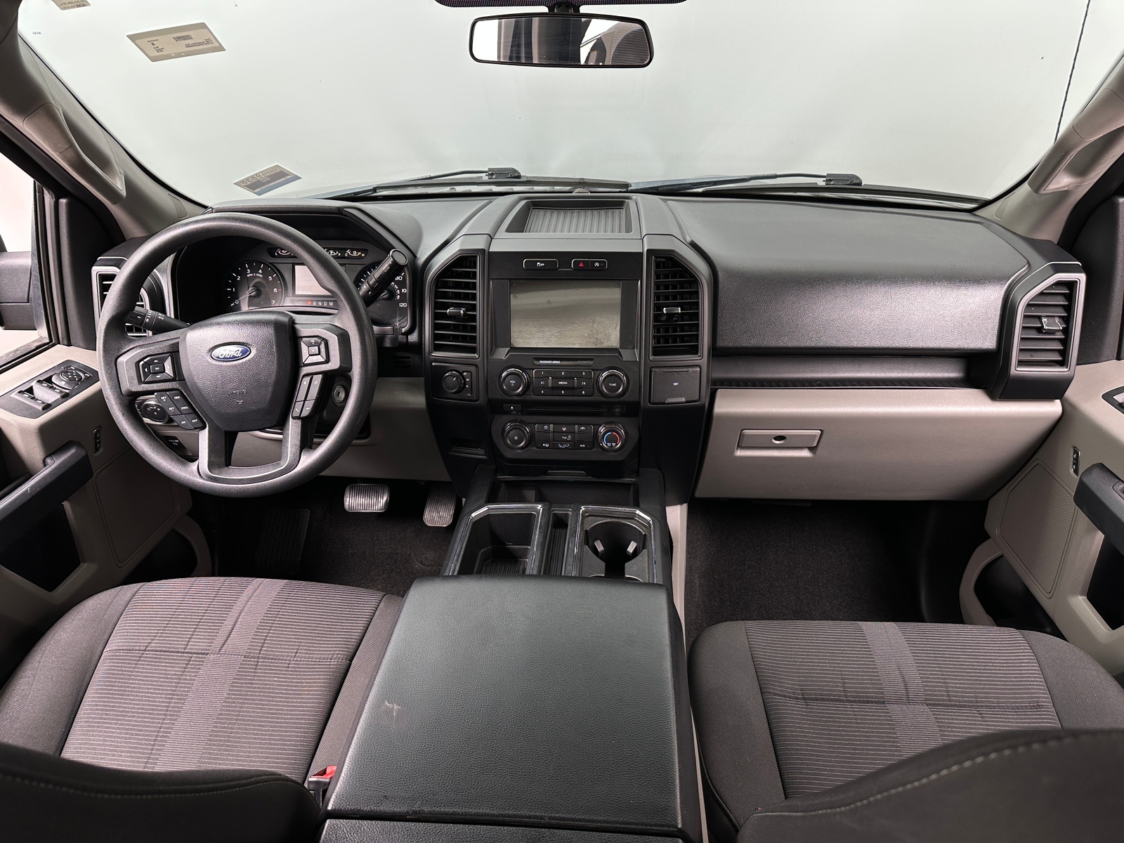 Thumbnail: 2018 Ford Econoline - 3