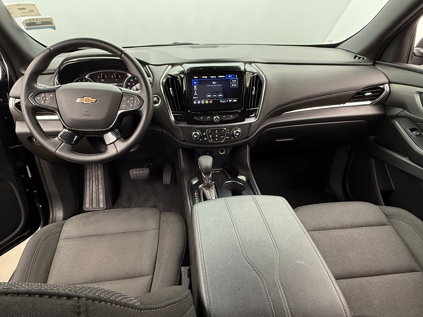 Thumbnail: 2023 Chevrolet Traverse - 3