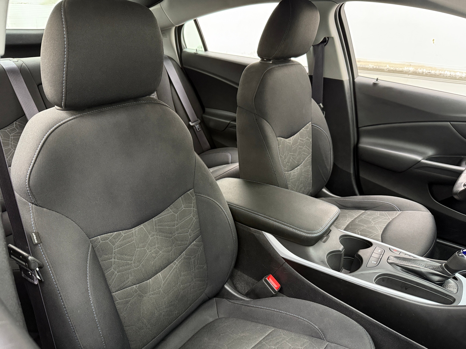 Thumbnail: 2017 Chevrolet Volt - 2