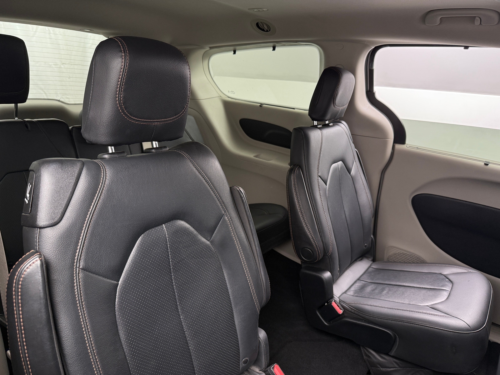 Thumbnail: 2020 Chrysler Pacifica - 5