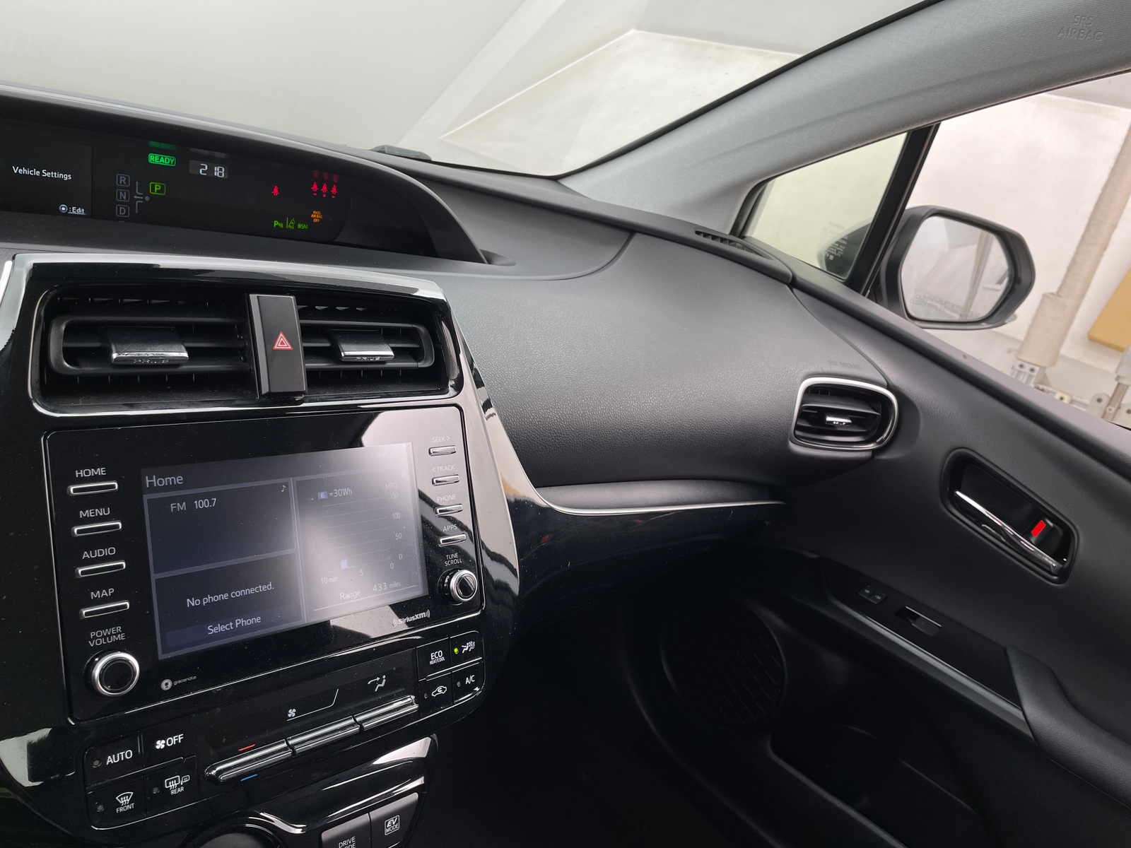 Thumbnail: 2021 Toyota Prius - 3