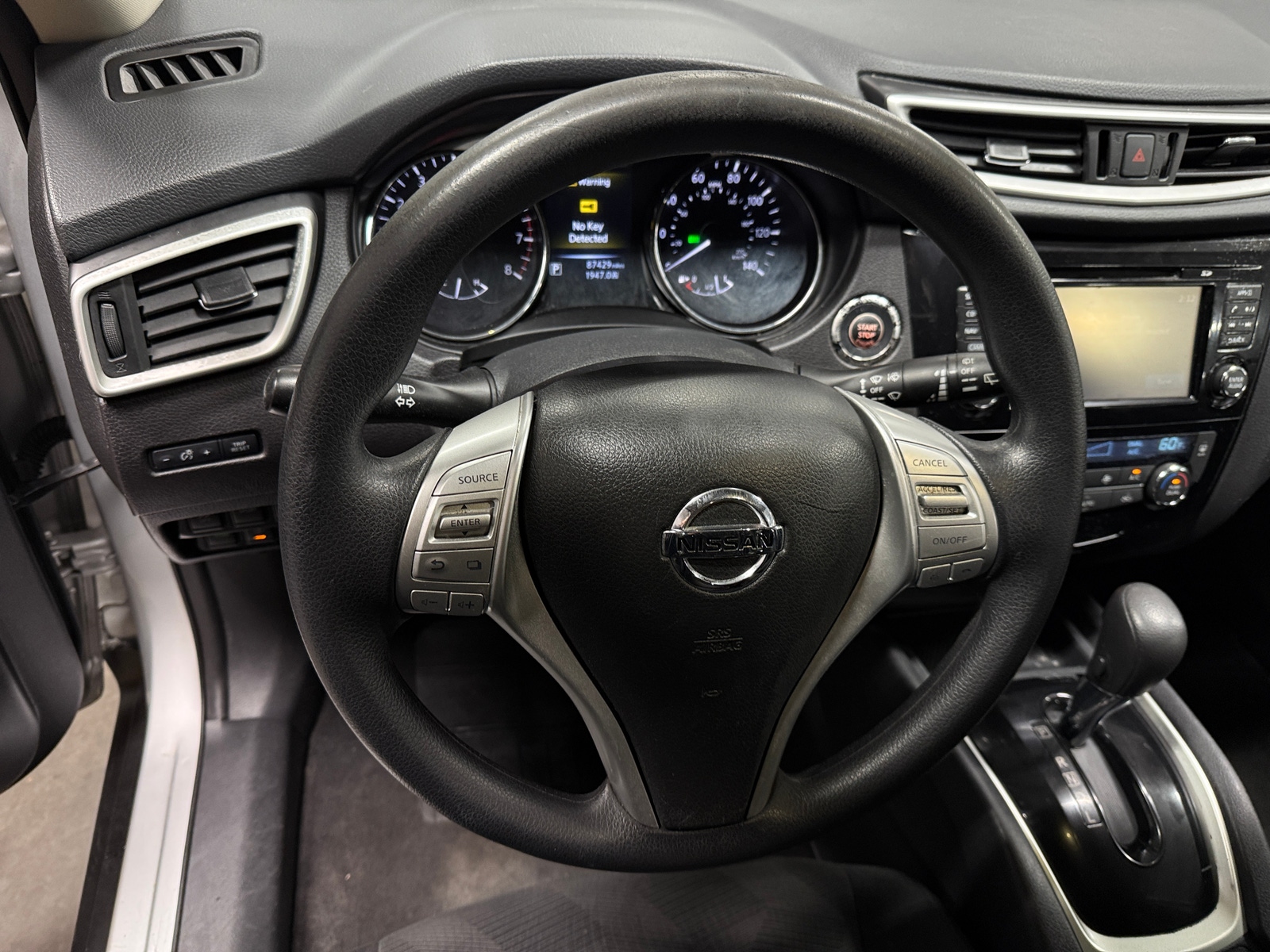 Thumbnail: 2016 Nissan Rogue - 5