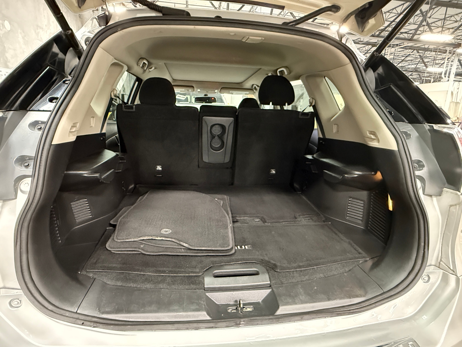 Thumbnail: 2016 Nissan Rogue - 7