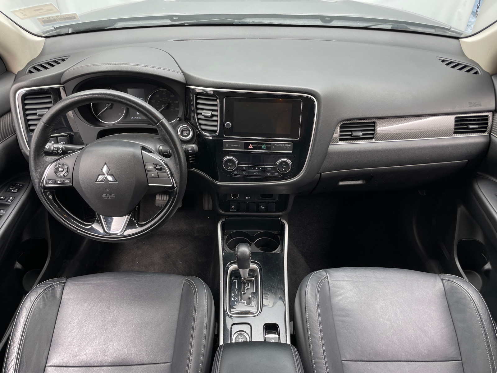 Thumbnail: 2019 Mitsubishi Outlander - 2