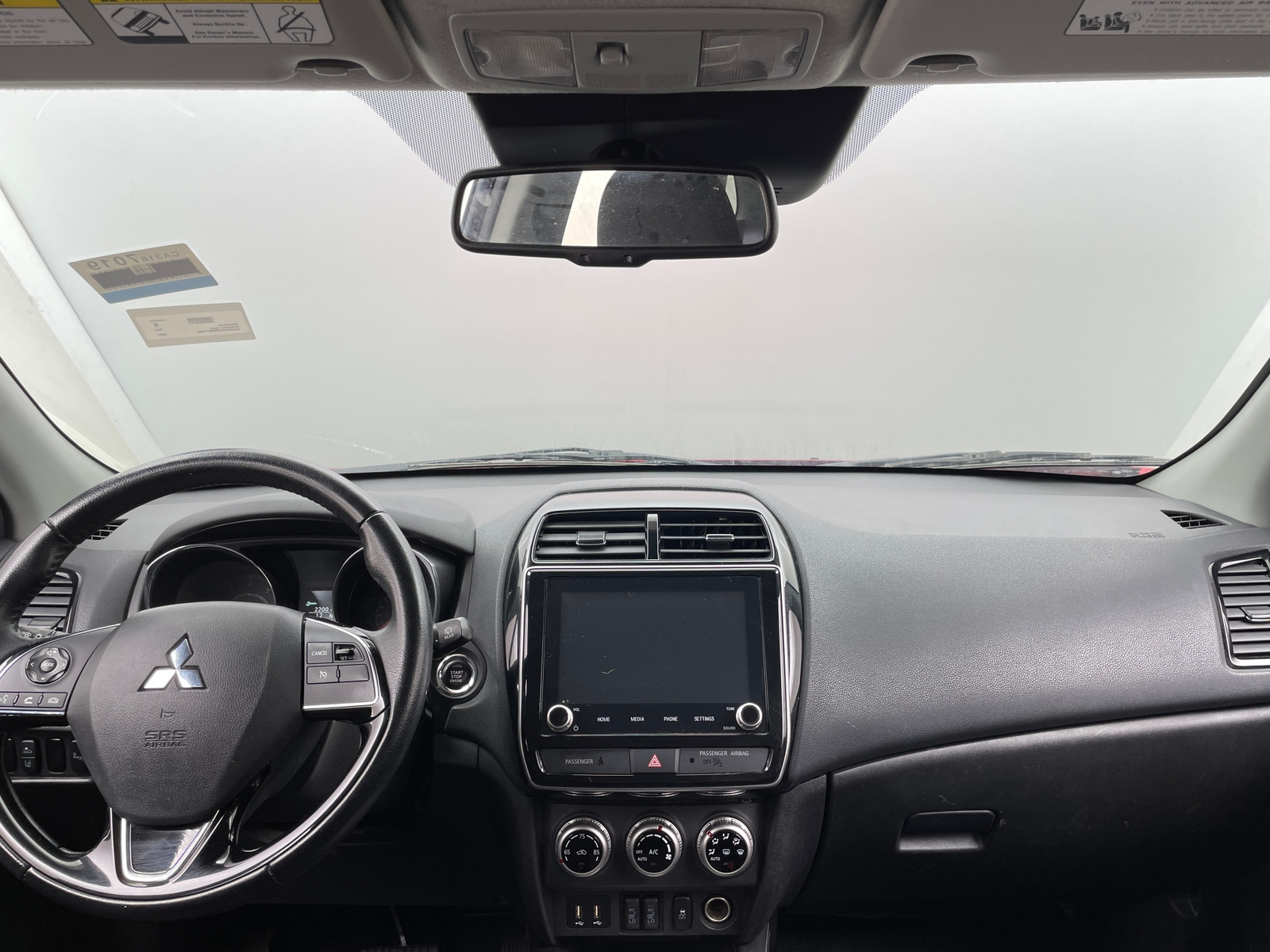 Thumbnail: 2021 Mitsubishi Outlander Sport - 3