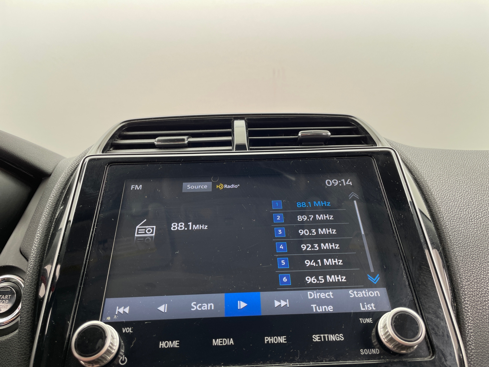Thumbnail: 2021 Mitsubishi Outlander Sport - 4