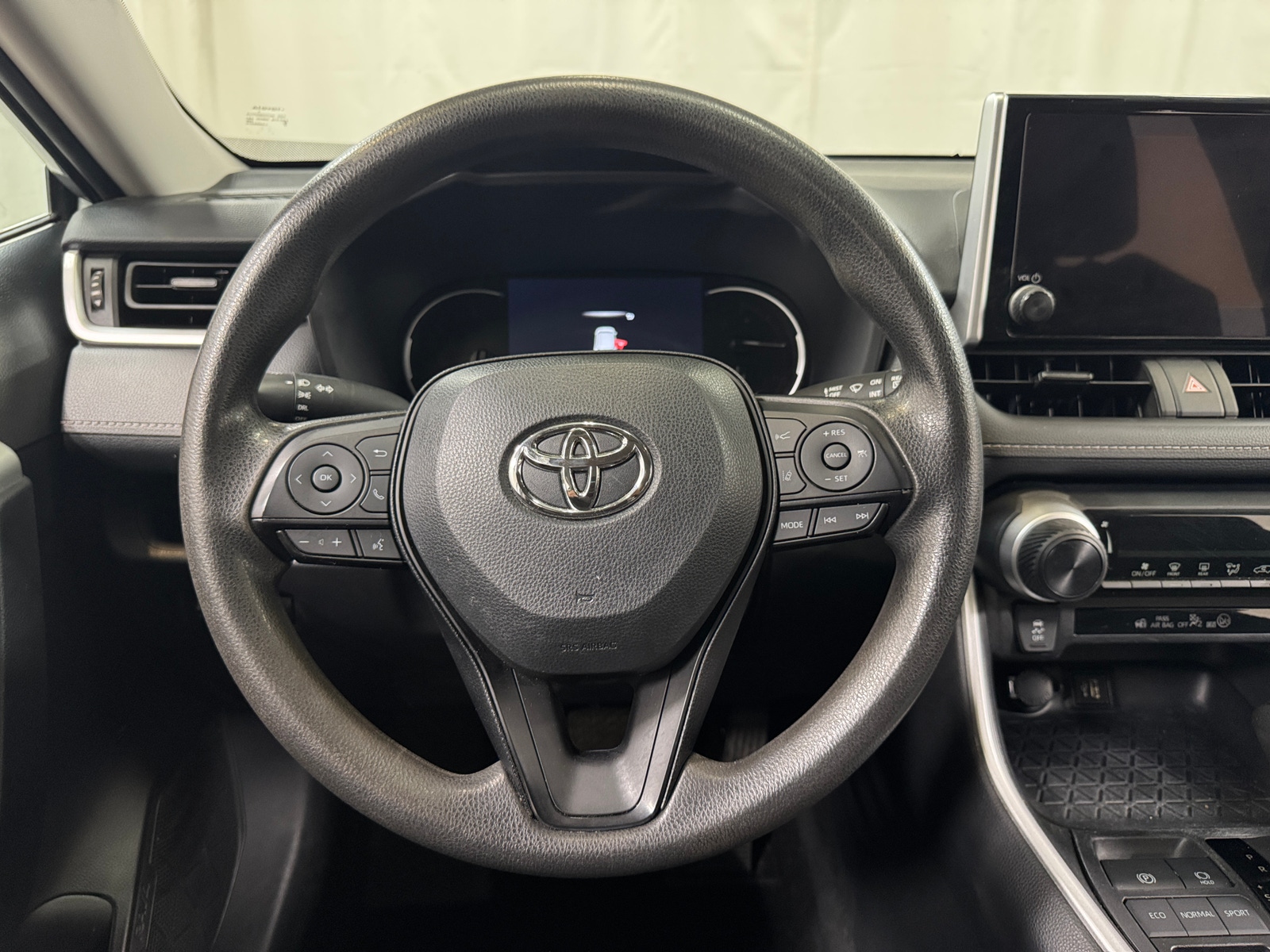 Thumbnail: 2024 Toyota RAV4 - 5