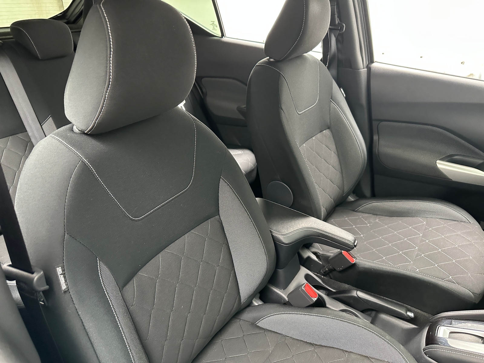 Thumbnail: 2020 Nissan Kicks - 2