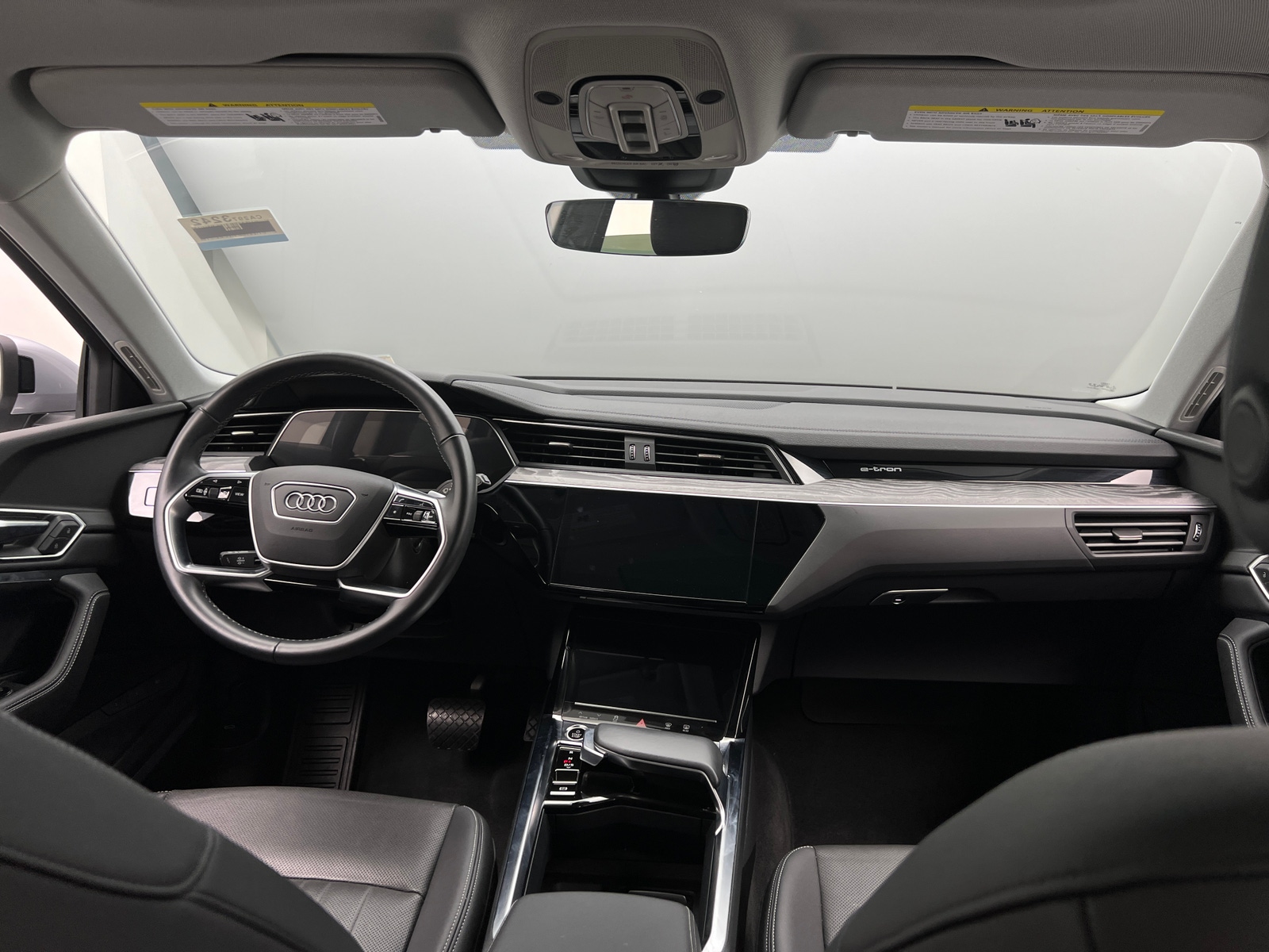 Thumbnail: 2023 Audi e-tron - 2