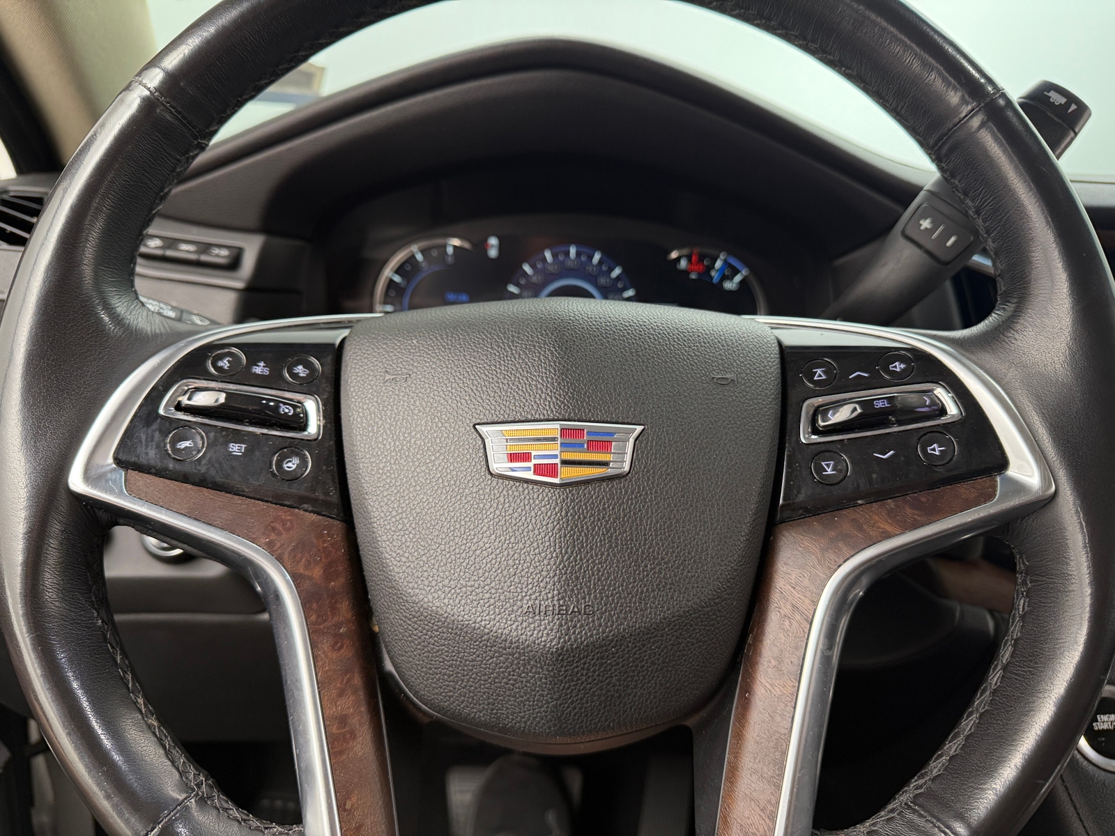 Thumbnail: 2018 Cadillac Escalade - 4