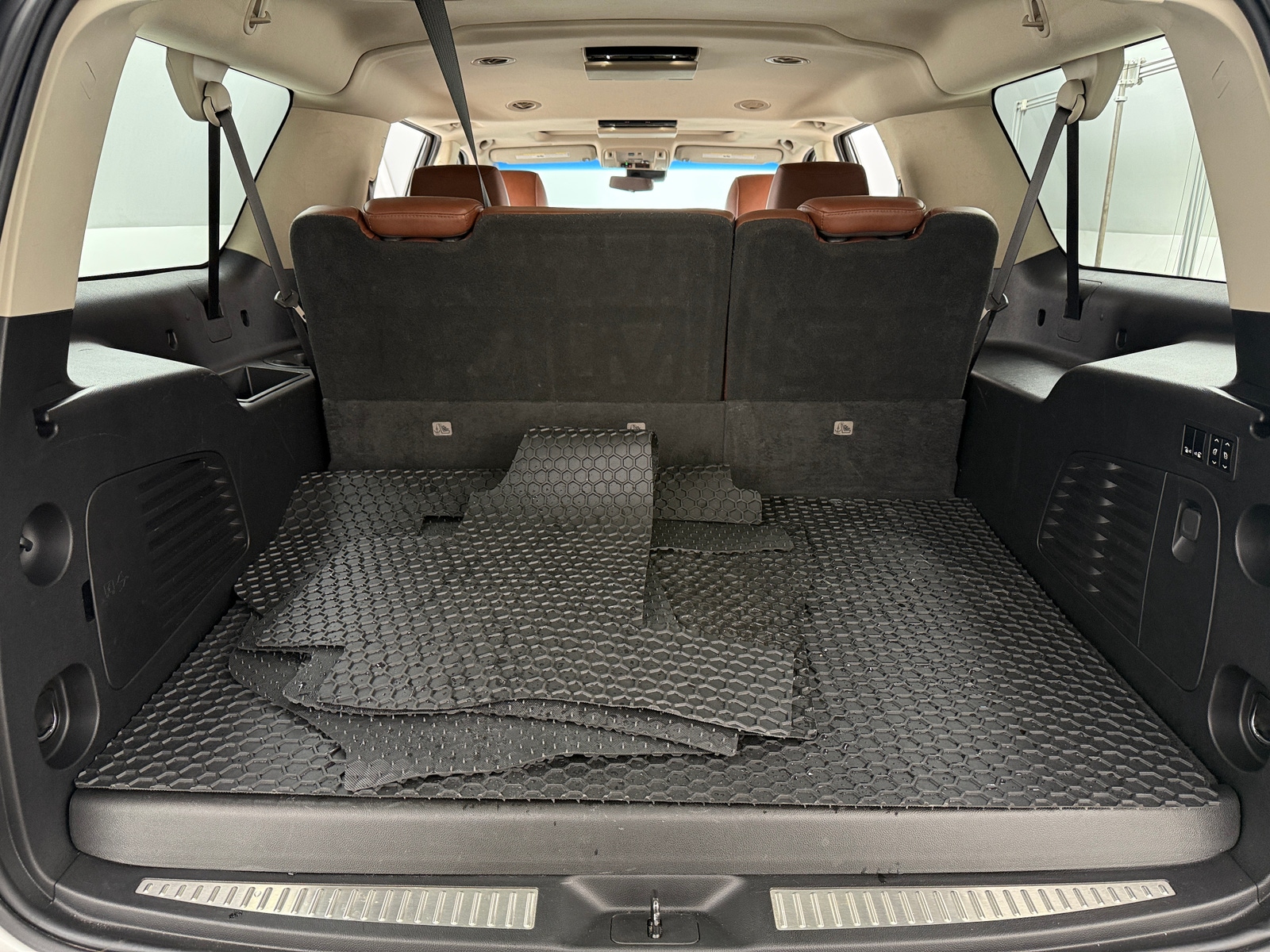 Thumbnail: 2018 Cadillac Escalade - 6